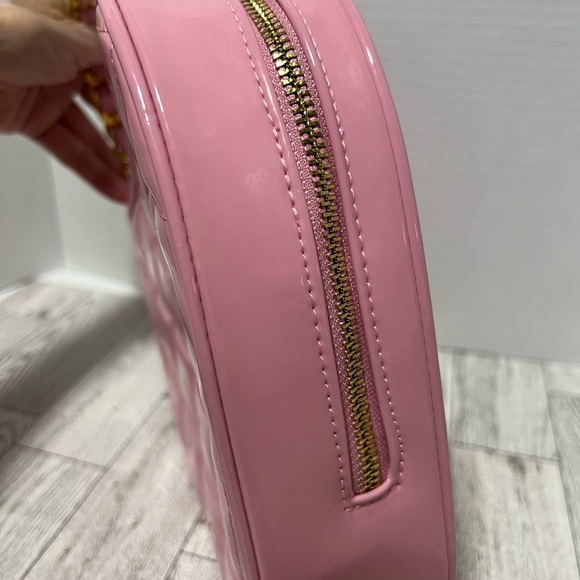 Truly Los Angeles Patent Leather Quilted Heart Purse Handbag Makeup Bag Pink - Picture 6 of 7